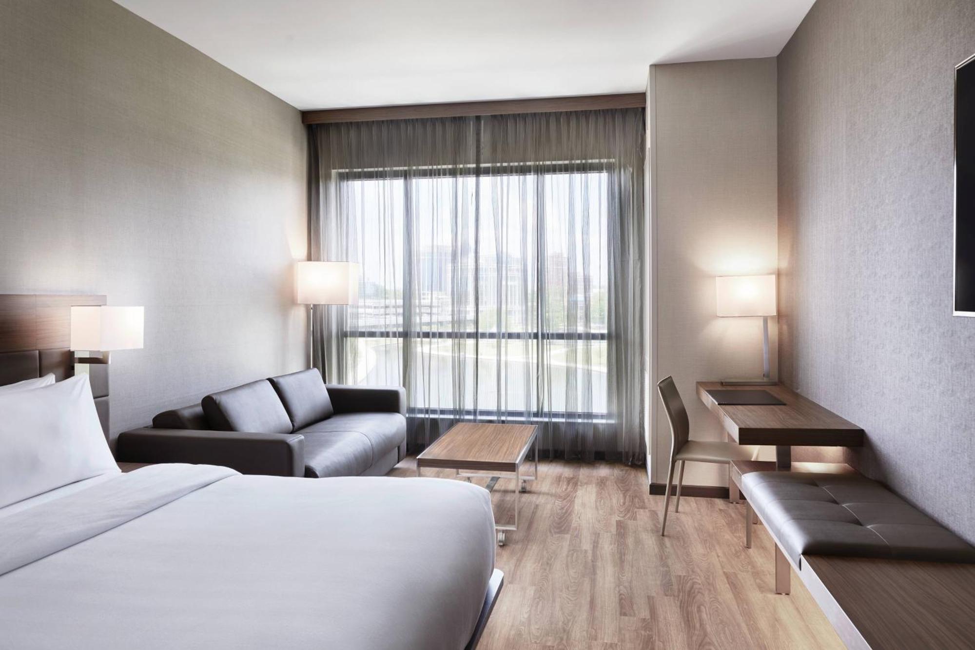 Guest room, 1 King, Sofa bed